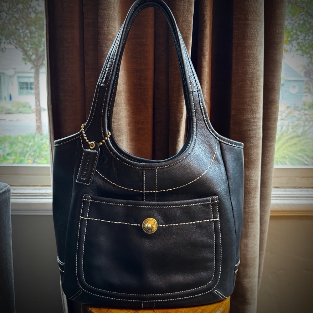 Coach Legacy Ergo black leather shoulder bag E0769-11285
